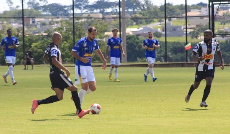 São José perde e tem série de vitórias interrompida 1