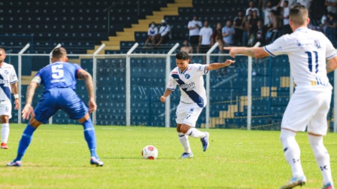 Taubaté perde e segue sem pontuar fora de casa 1