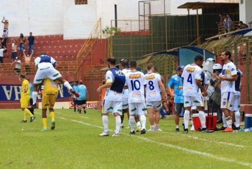São José quer manter o embalo no Martins Pereira 4