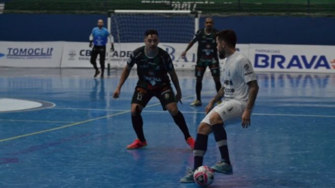 Taubaté Futsal sente o peso da Liga em goleada 1