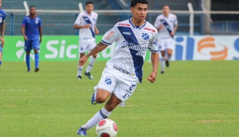 Taubaté encara desafio para seguir com chances 1