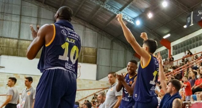 Basquete tem time na semifinal e outro sem adversário 1