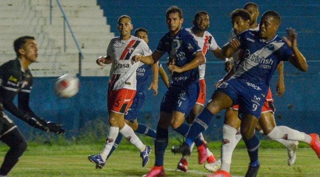 Taubaté cede empate e fica em situação difícil 1