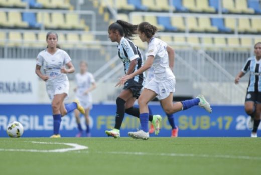Futebol feminino da região segue movimentado 12