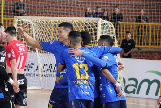 São José Futsal vence de virada no Paraná 10