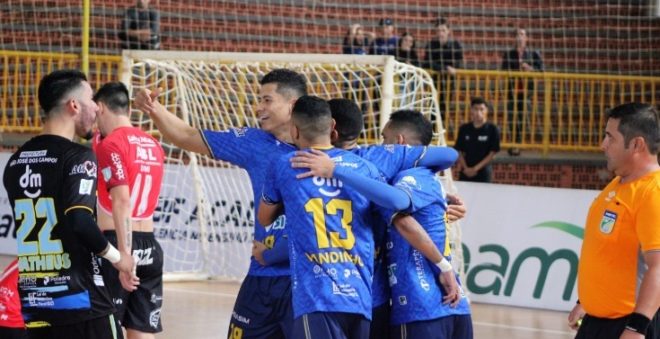 São José Futsal vence de virada no Paraná 1