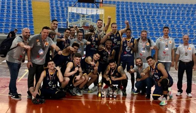 São José Basketball comemora título nacional 4