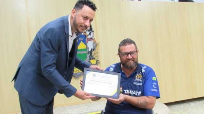 Destaque paralímpico de Taubaté recebe homenagem 1