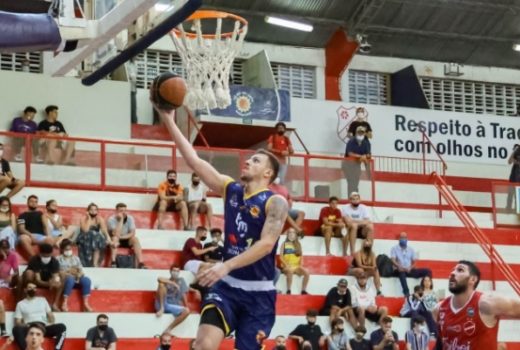 São José Basketball renova contrato de cestinha 5