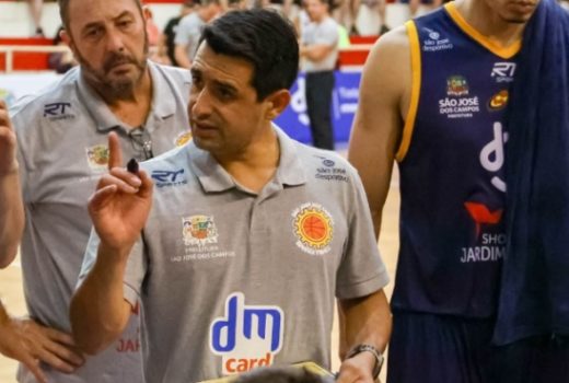 São José Basketball anuncia permanência do técnico 7