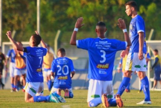 Sub-20 do São José aproveita embalo no Paulista 8