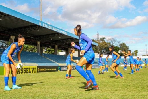 Futebol feminino movimenta São José e Taubaté 2