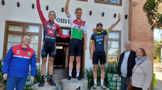 Ciclismo de Pinda festeja mais dois títulos 3 Ciclismo de Pinda festeja mais dois títulos 3