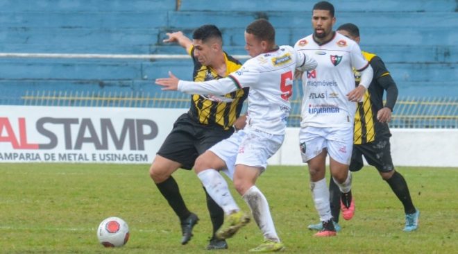 Joseense vence e mantém chances de classificação 1