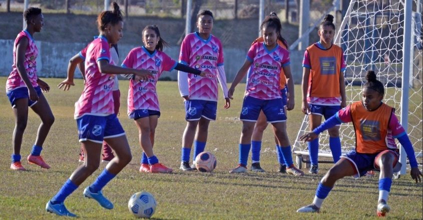 Taubaté decide vaga em casa pelo Brasileiro feminino 1