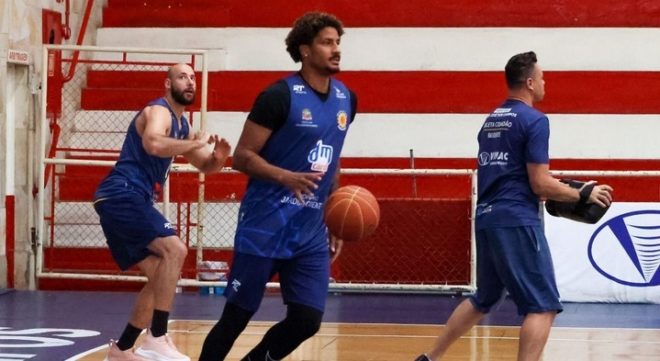 Em preparação para a temporada, São José Basketball apresenta