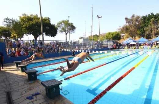 Festivais movimentam alunos de futebol e natação 1