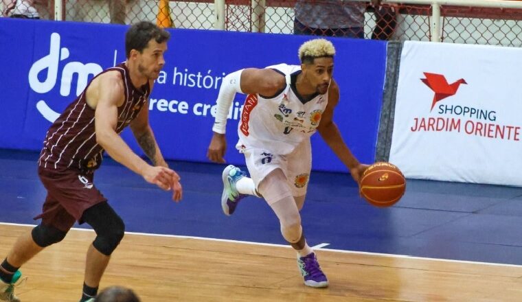 São José recebe Corinthians e quer equilibrar campanha 1