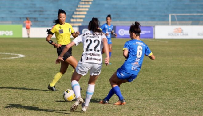 Futebol feminino da região joga em domingo raro 2