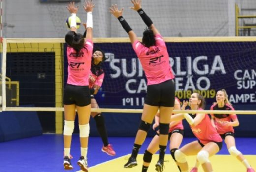 Novo vôlei feminino de Taubaté se apresenta à torcida 11