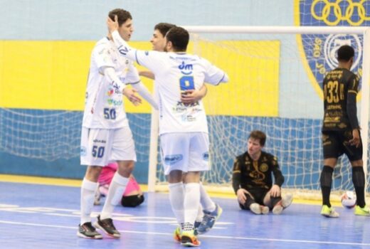 São José Futsal aplica goleada de 9 a 1 3