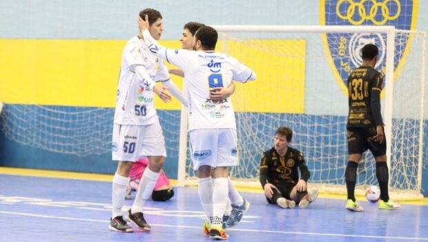 São José Futsal aplica goleada de 9 a 1 1
