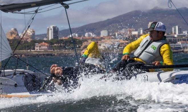 Dupla de Ilhabela abre Mundial de Vela na ponta 1