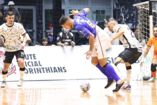 São José Futsal abre mata-mata levando goleada 2