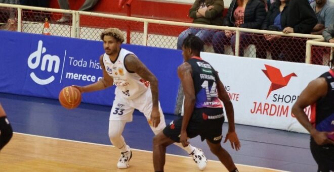 São José Basketball abre playoff com derrota 1