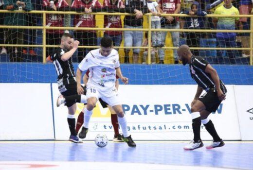 São José Futsal fica sem gol e perde mata-mata 9