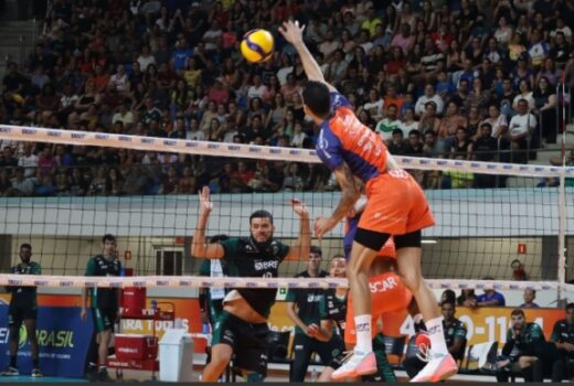 Farma Conde Vôlei corresponde na primeira em casa 1