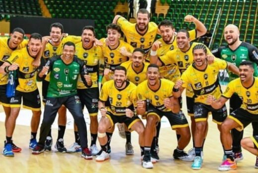 Handebol Taubaté volta do Mundial em oitavo 7