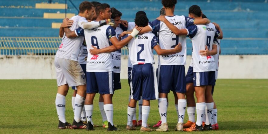 Garotos do Taubaté jogam em torneio e de luto 1
