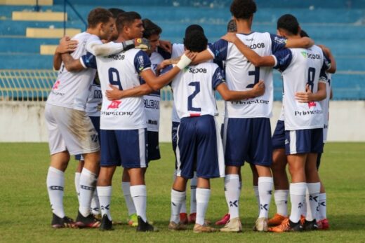 Garotos do Taubaté jogam em torneio e de luto 1