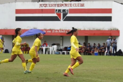 São José e Pinda alcançam semifinais dos Abertos 6