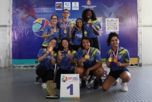 Karatê feminino garante primeiro título dos Abertos 5
