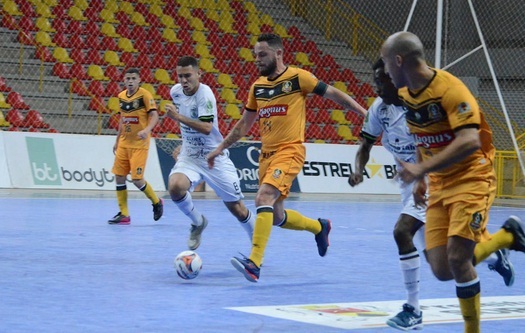 Taubaté Futsal vence e Pinda perde em mata-mata 1