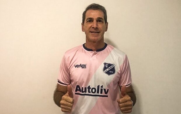 Taubaté anuncia chegada de técnico credenciado 1