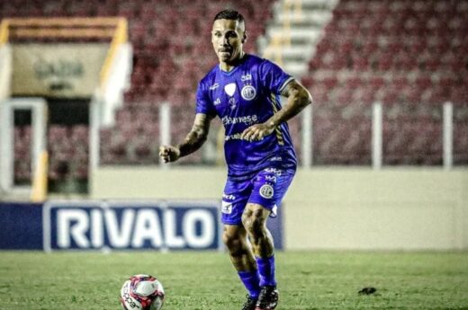 Taubaté anuncia volante e tem sub-20 em final 9