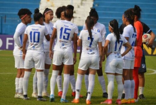 Paulistão feminino volta com Taubaté e Pinda 5