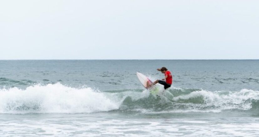 Ubatuba tem surfe local após tênis na praia 1