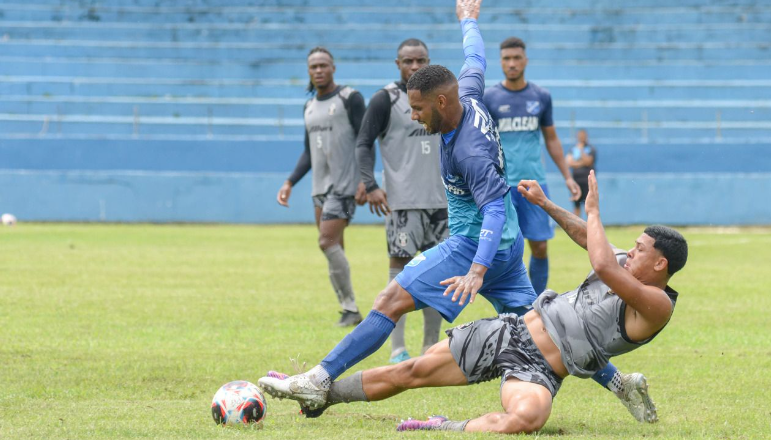 Taubaté e São José fecharam ano com jogo-treino 1