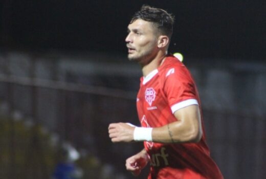 Taubaté confirma polivalente entre os contratados 12