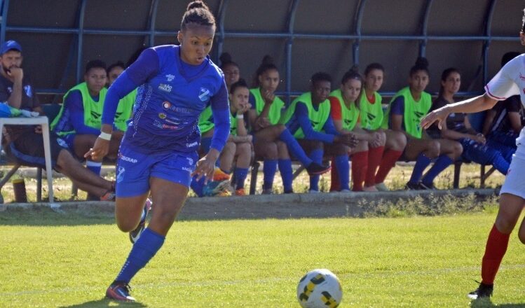 Taubaté feminino renova contrato com as duas laterais 1