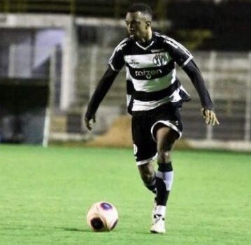 Taubaté anuncia meia-atacante credenciado 8