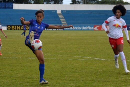 Taubaté e Pinda jogam pelo futebol feminino 3
