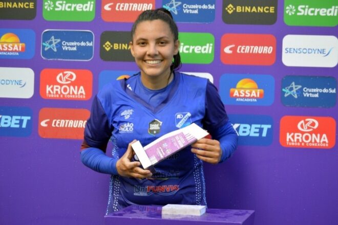 Taubaté renova contratos de capitã e atacante 2