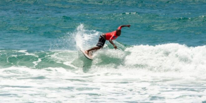 Surfistas de Ubatuba fecharam o campeonato da cidade 1