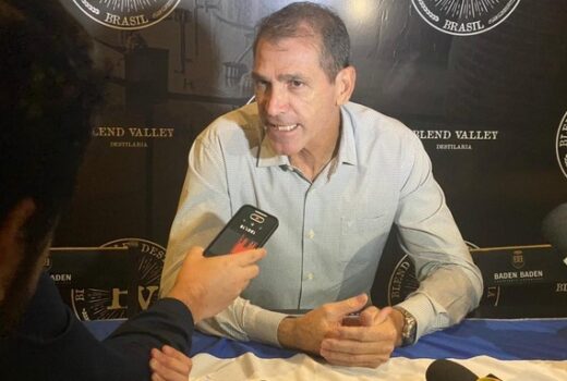 Técnico deixa o Taubaté e vira assistente no Corinthians 4