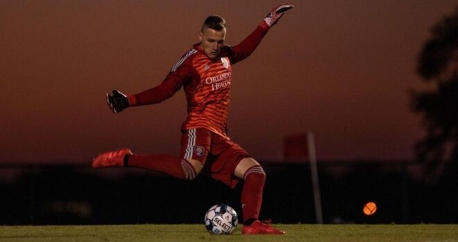 Taubaté anuncia goleiro de passagem internacional 1